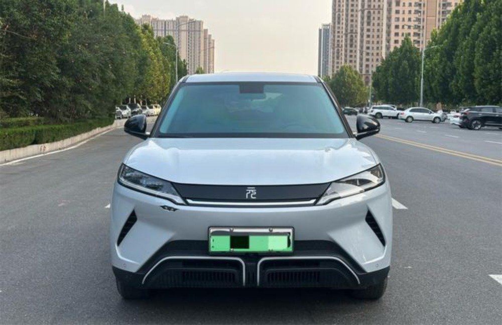 imgi_3_byd(1) Yuan UP 2026 Model, 301KM Leading Edition - Factory Price From China | Import Chinese Cars Kuwait - Image 1